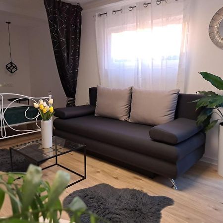 Апартаменты Studio Apartman Maris Задар Экстерьер фото