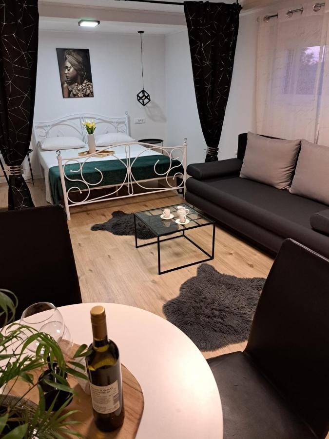 Апартаменты Studio Apartman Maris Задар Экстерьер фото